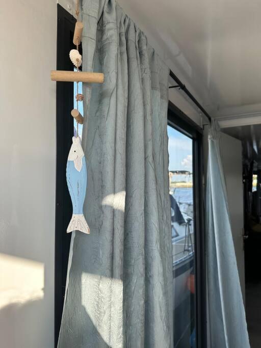 Ferienwohnung Premium Hausboot Trave Traum Lübeck Exterior foto