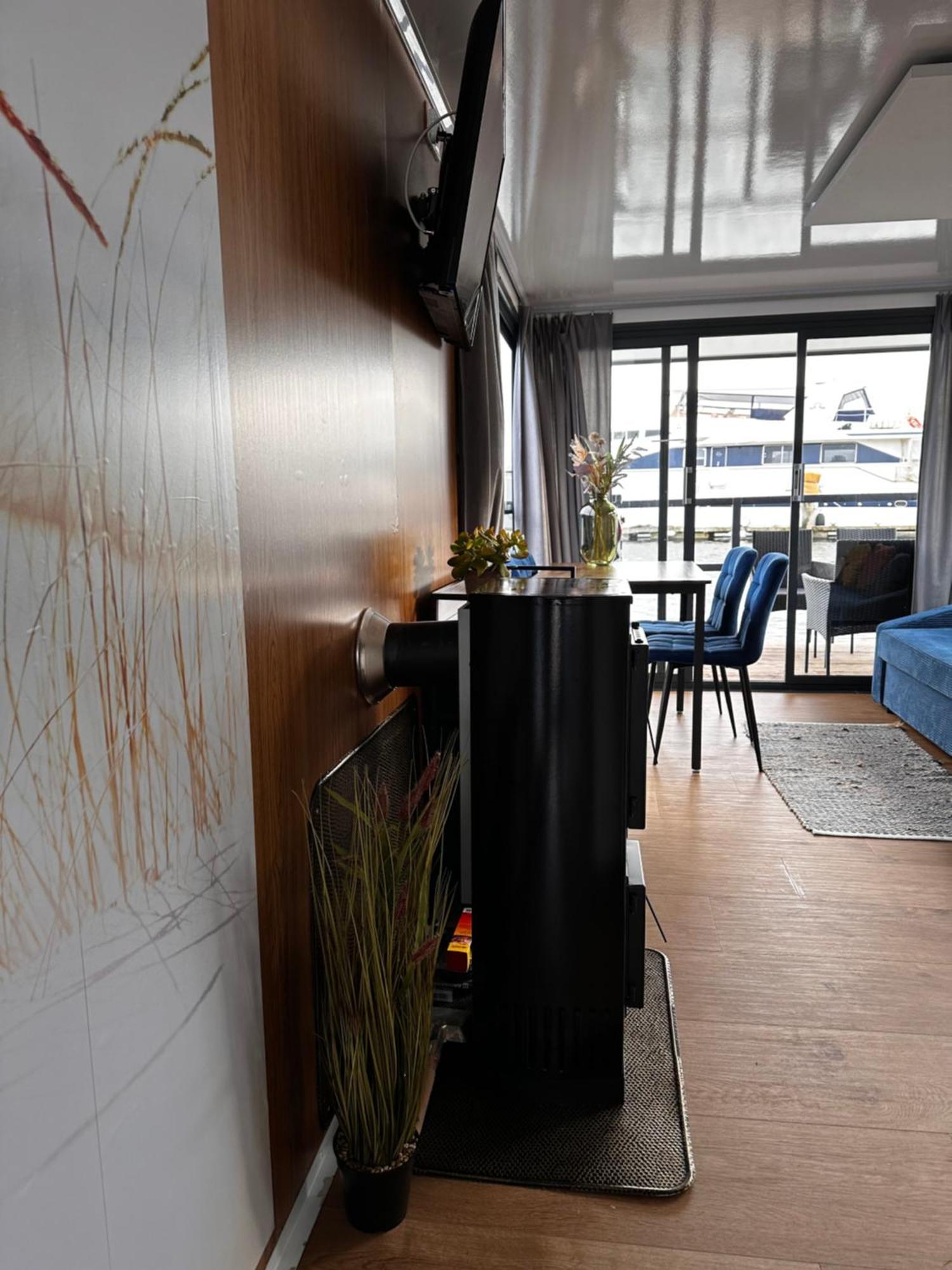 Ferienwohnung Premium Hausboot Trave Traum Lübeck Exterior foto